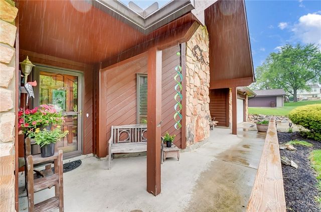 536 Queen Eleanor Court, Miamisburg, OH 45342