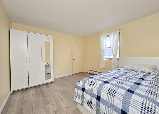 207 N Evergreen Drive, Selden, NY 11784