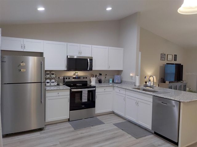 21301 SW RAINBOW LAKES BOULEVARD, Dunnellon, FL 34431