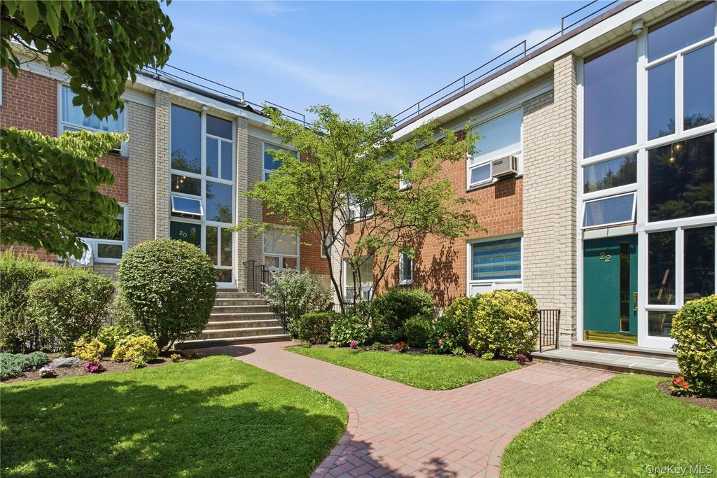20 Channing Place 2L, Eastchester, NY 10709