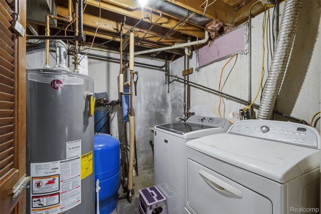 9293 Wildwood Lake Drive, Northfield Township, MI 48189