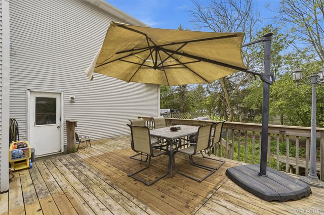 9293 Wildwood Lake Drive, Northfield Township, MI 48189