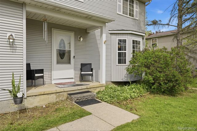 9293 Wildwood Lake Drive, Northfield Township, MI 48189