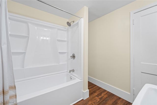 619 Tallmadge Road, Cuyahoga Falls, OH 44221