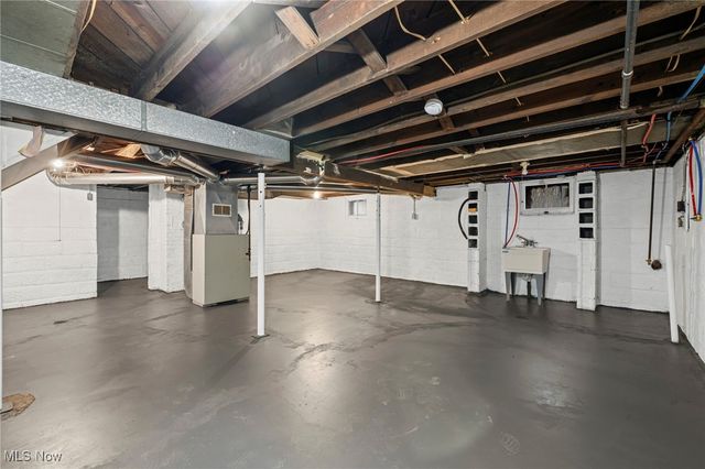 619 Tallmadge Road, Cuyahoga Falls, OH 44221