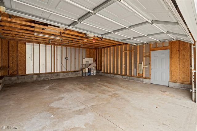 619 Tallmadge Road, Cuyahoga Falls, OH 44221