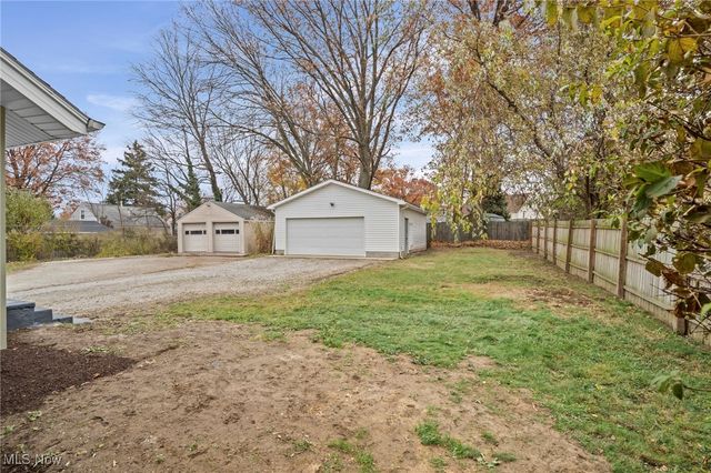 619 Tallmadge Road, Cuyahoga Falls, OH 44221
