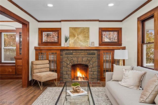 619 Tallmadge Road, Cuyahoga Falls, OH 44221