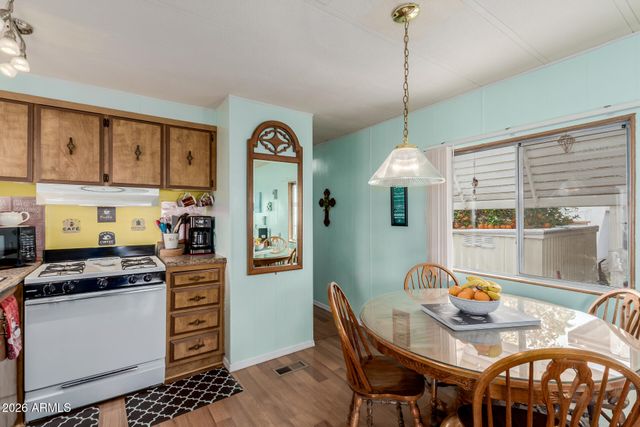 800 W APACHE Trail 77, Apache Junction, AZ 85120