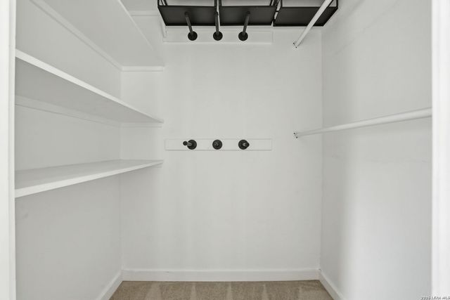 295 E COMMERCE ST, New Braunfels, TX 78130