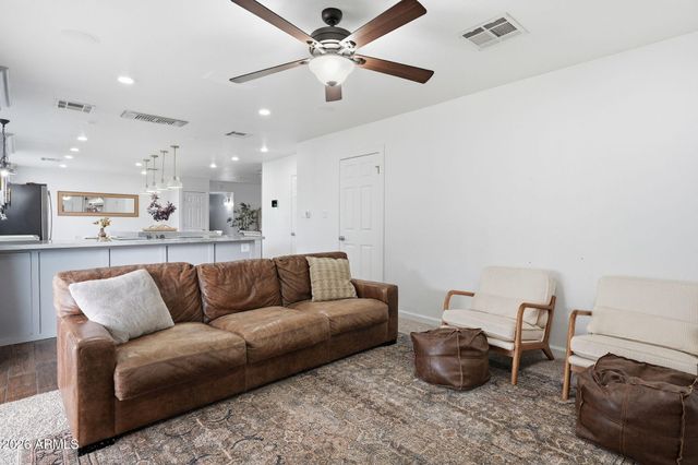1115 E HUBER Street, Mesa, AZ 85203