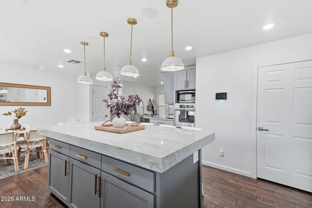 1115 E HUBER Street, Mesa, AZ 85203