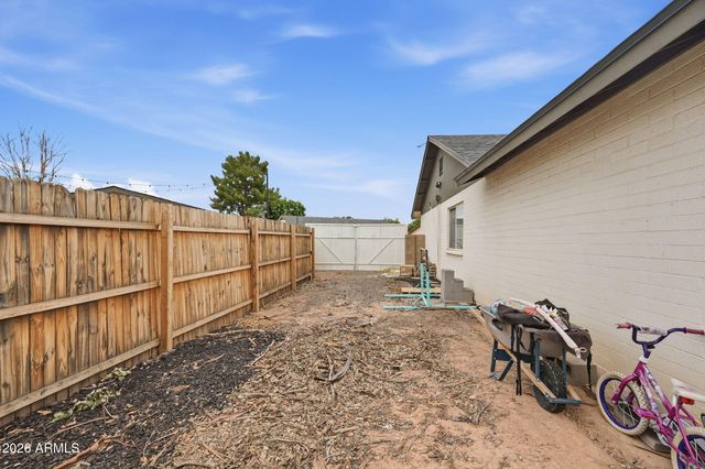 1115 E HUBER Street, Mesa, AZ 85203