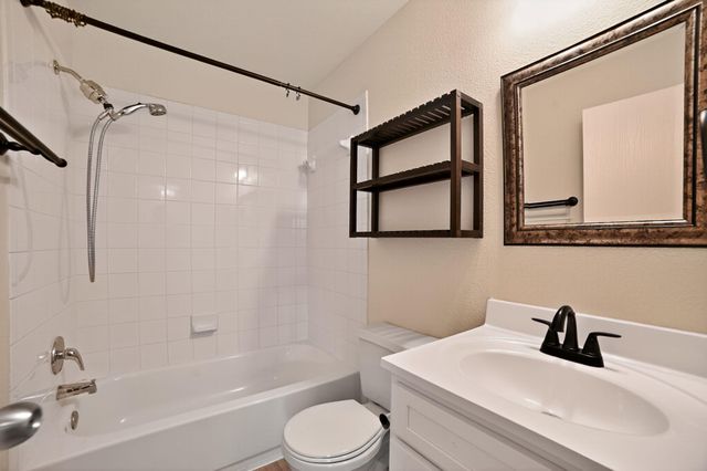 334 Avalanche Ave, Georgetown, TX 78626