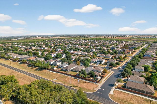 334 Avalanche Ave, Georgetown, TX 78626