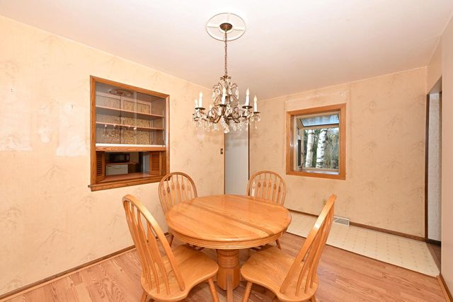 4745 Shasta DRIVE, Brookfield, WI 53045