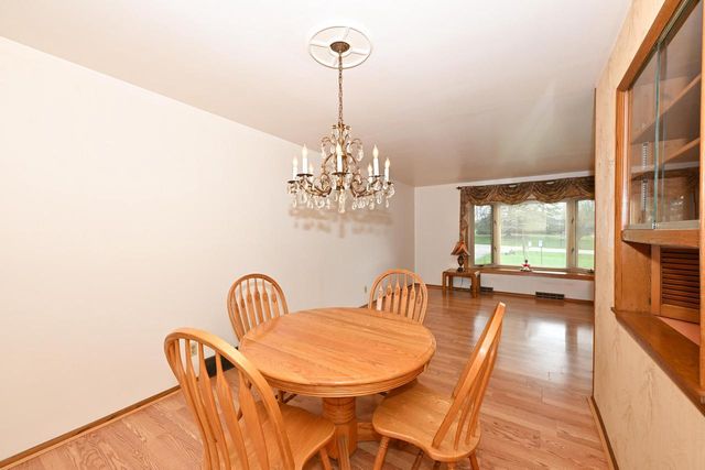 4745 Shasta DRIVE, Brookfield, WI 53045
