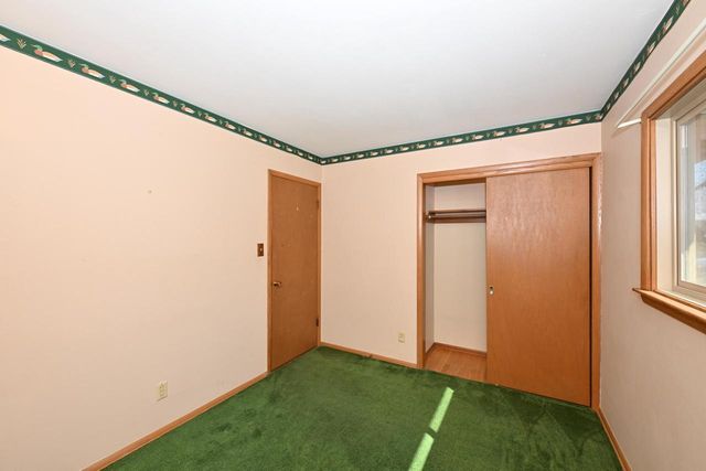 4745 Shasta DRIVE, Brookfield, WI 53045