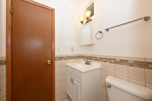 4745 Shasta DRIVE, Brookfield, WI 53045