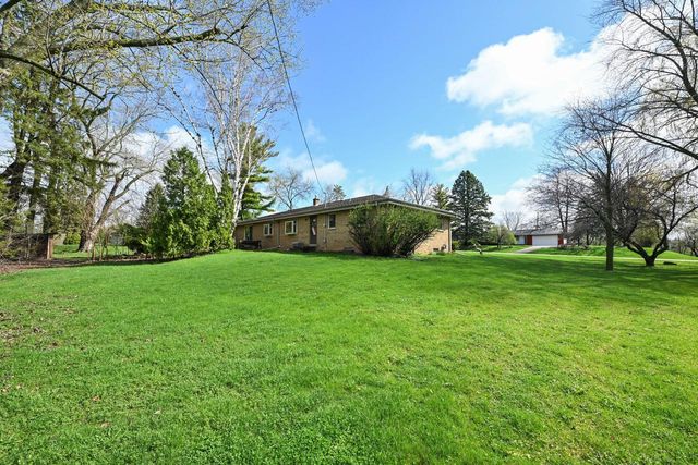 4745 Shasta DRIVE, Brookfield, WI 53045