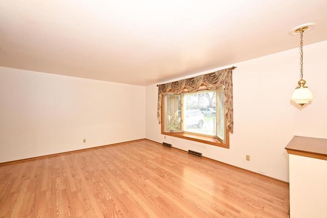 4745 Shasta DRIVE, Brookfield, WI 53045
