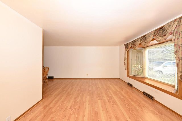 4745 Shasta DRIVE, Brookfield, WI 53045