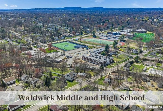 29 Salrit Avenue, Waldwick, NJ 07463