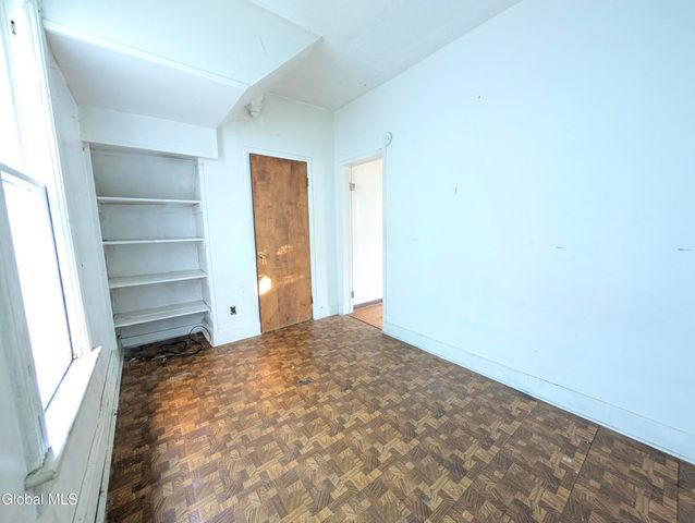 16 Paulding Street, Schenectady, NY 12308