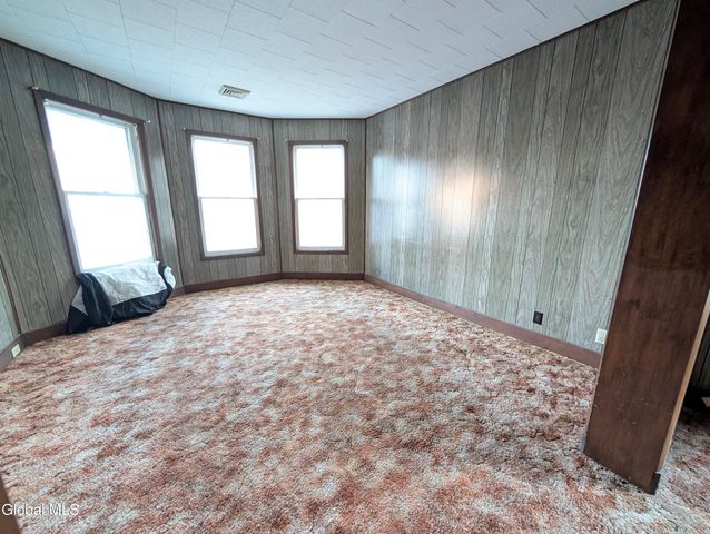 16 Paulding Street, Schenectady, NY 12308