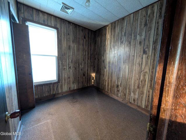 16 Paulding Street, Schenectady, NY 12308