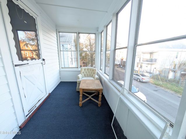 16 Paulding Street, Schenectady, NY 12308