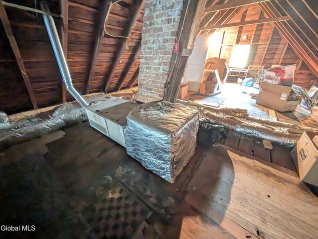 16 Paulding Street, Schenectady, NY 12308