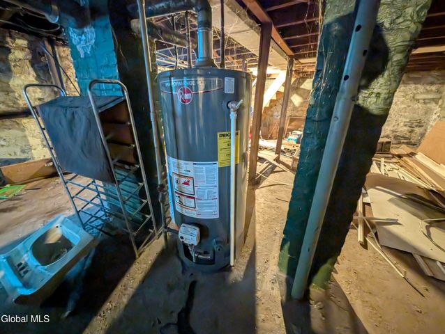 16 Paulding Street, Schenectady, NY 12308