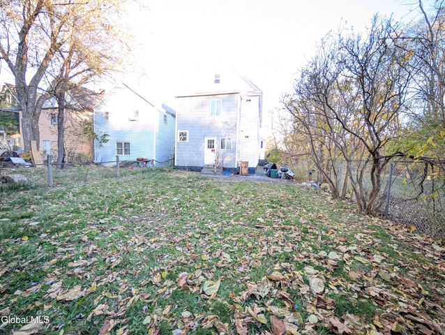 16 Paulding Street, Schenectady, NY 12308