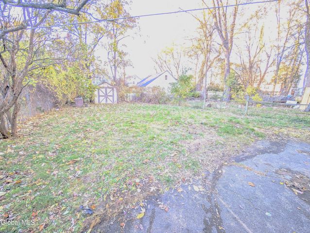 16 Paulding Street, Schenectady, NY 12308
