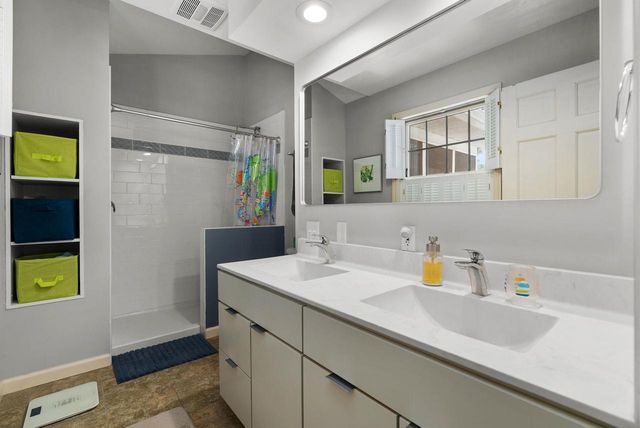 N4412 Wolff Road, Cambridge, WI 53523