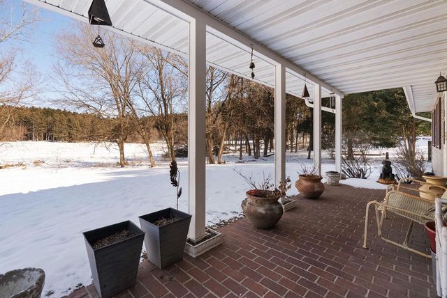 N4412 Wolff Road, Cambridge, WI 53523