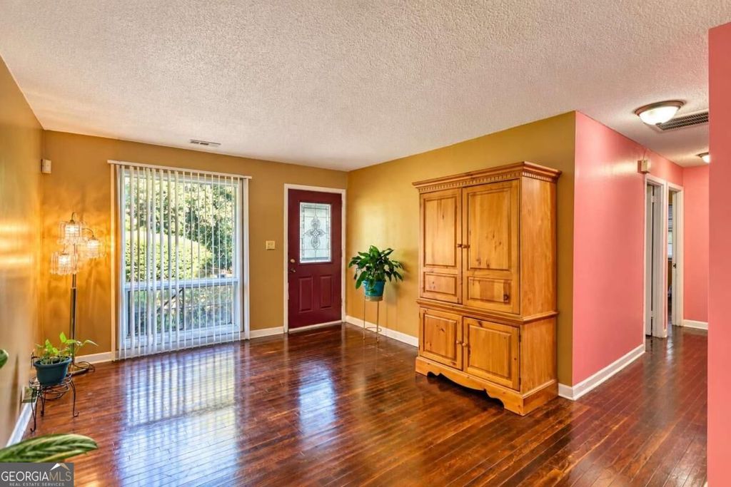 1785 Bond Drive SW, Atlanta, GA 30315 — photo 5