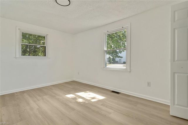 2403 Shell RD, Hampton, VA 23661
