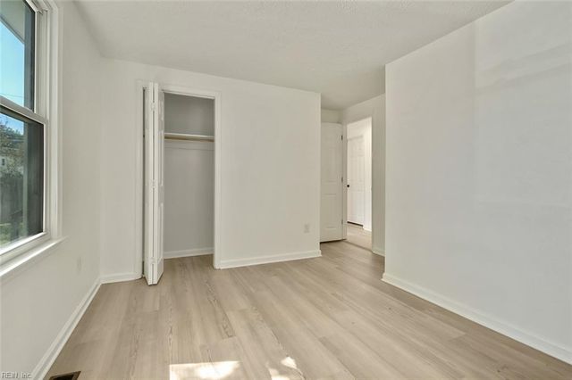 2403 Shell RD, Hampton, VA 23661