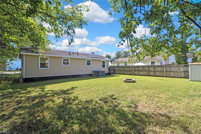 2403 Shell RD, Hampton, VA 23661