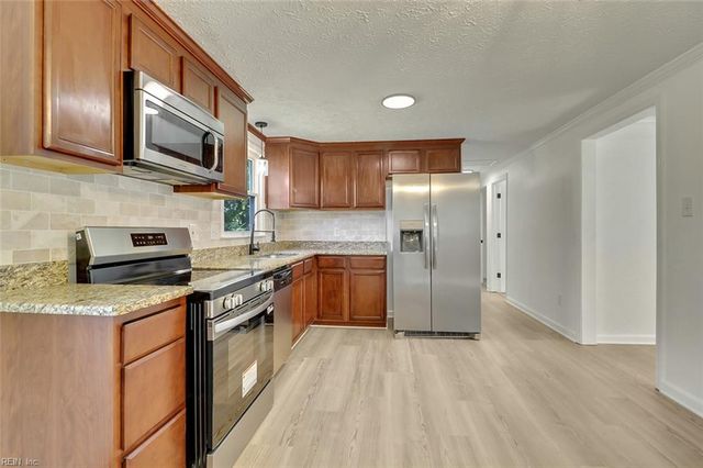 2403 Shell RD, Hampton, VA 23661