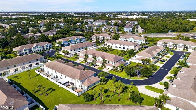 3009 Palmetto Oak DR 103, Fort Myers, FL 33916