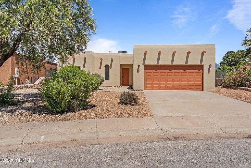5956 Leaping Lizard Loop, Las Cruces, NM 88012