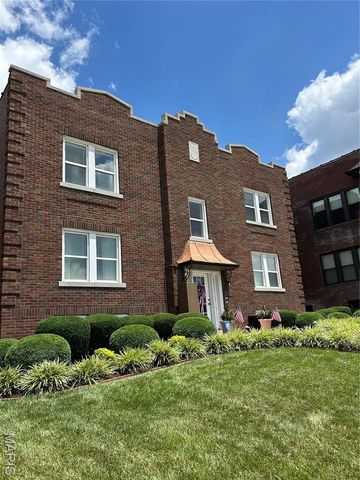 6607 Clayton Road 2E, Clayton, MO 63117