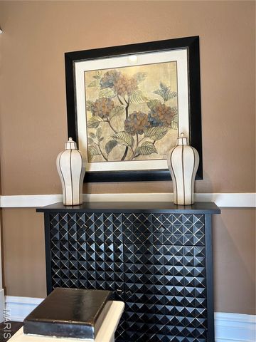 6607 Clayton Road 2E, Clayton, MO 63117