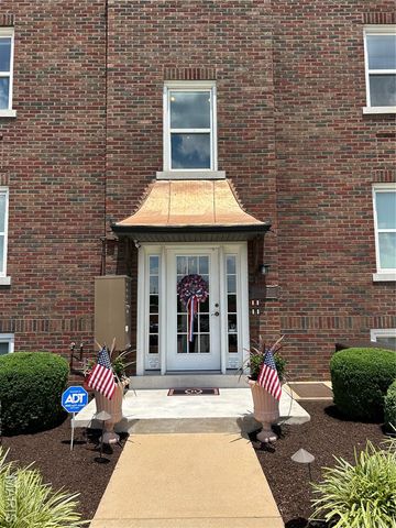 6607 Clayton Road 2E, Clayton, MO 63117