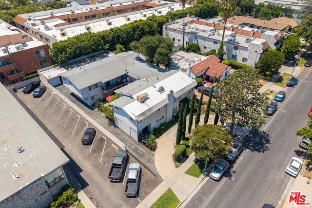 11130 Huston Street, North Hollywood, CA 91601