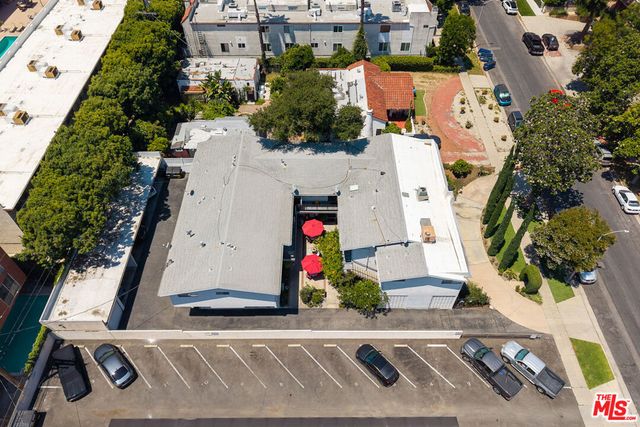 11130 Huston Street, North Hollywood, CA 91601