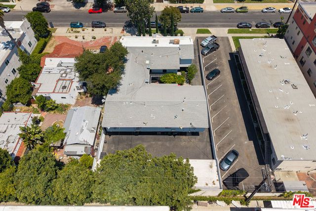 11130 Huston Street, North Hollywood, CA 91601